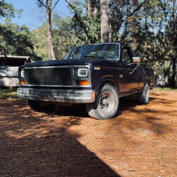 Meet your Posher, Cotey - Picture 4 of 4